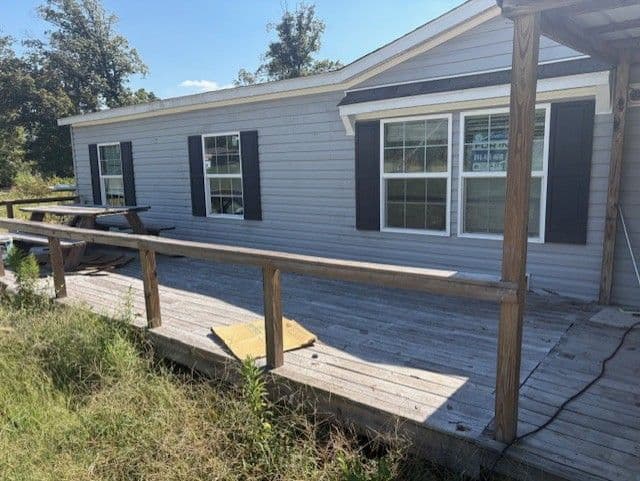 2015 CLAYTON 3-Bedroom Manufactured Home — Benton, AR in Benton, AR
