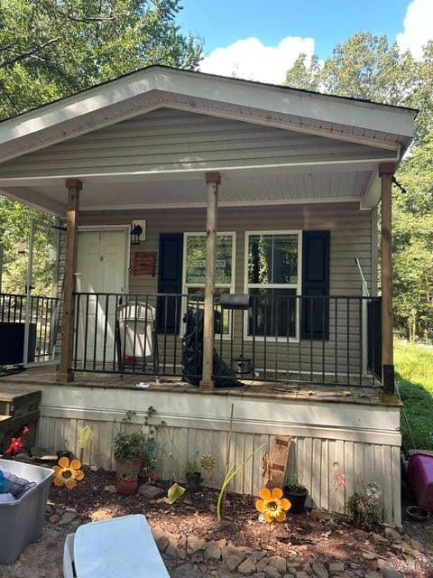 2025 CLAYTON 2-Bedroom Manufactured Home — Moundville, AL in Moundville, AL