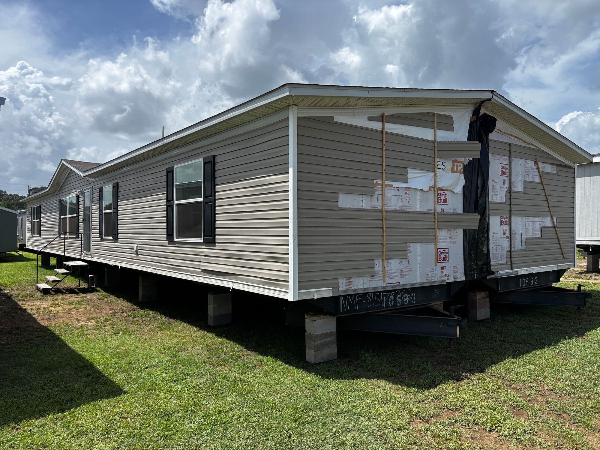2023 CLAYTON 5-Bedroom Manufactured Home — Tyler, TX in Tyler, TX