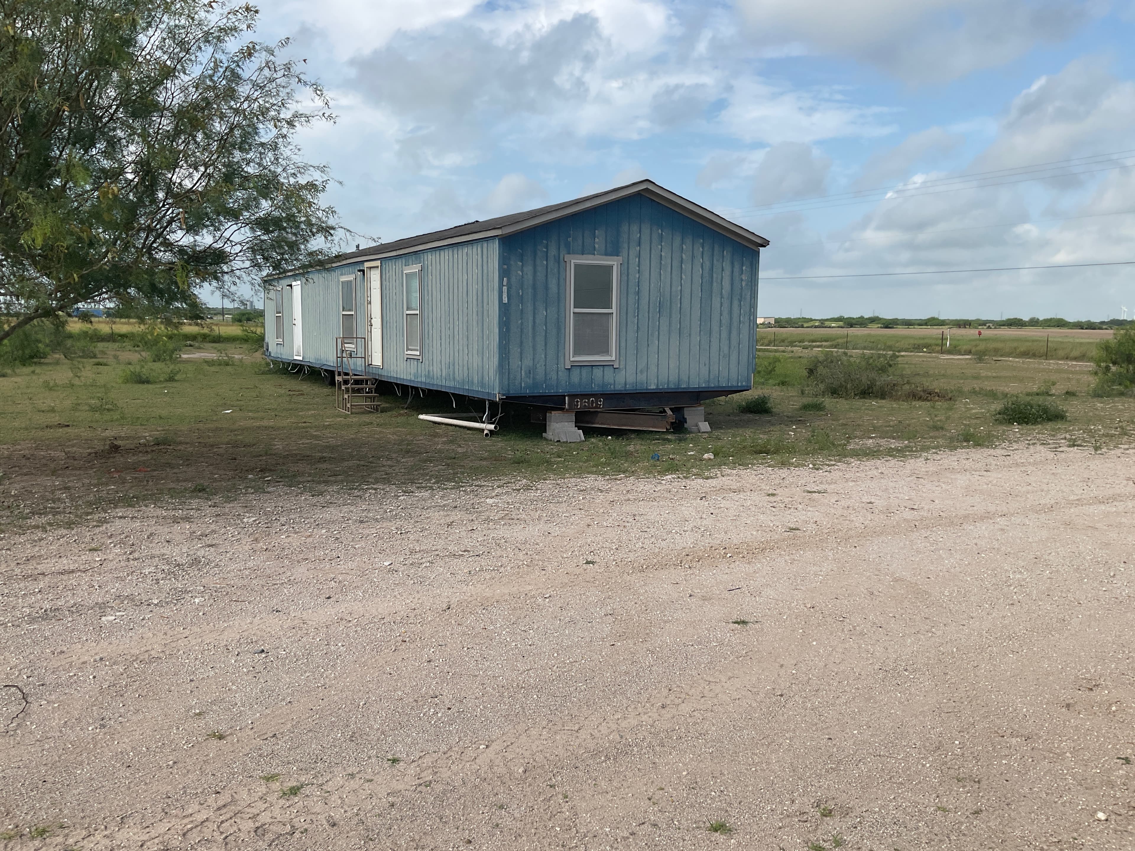 2018 Legacy Single Wide 3 bedroom/ 2 bathroom in Edinburg, TX
